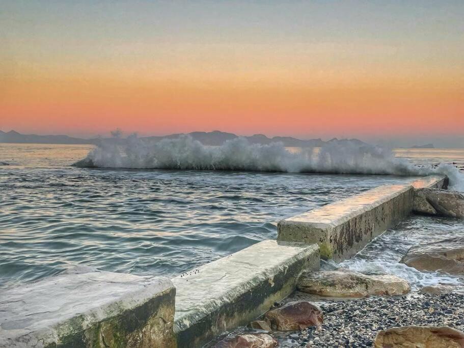 Cottage, Nine On Windsor, Kalk Bay, Cape Town Экстерьер фото